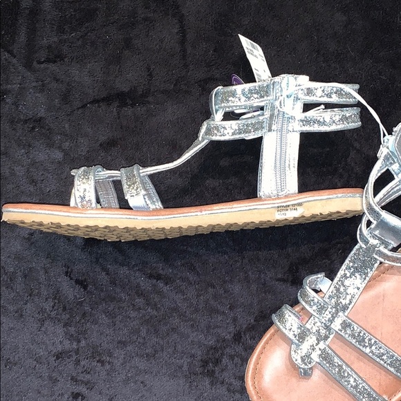 NWT Justice Gladiator Sandals Sz 8 - Picture 2 of 4